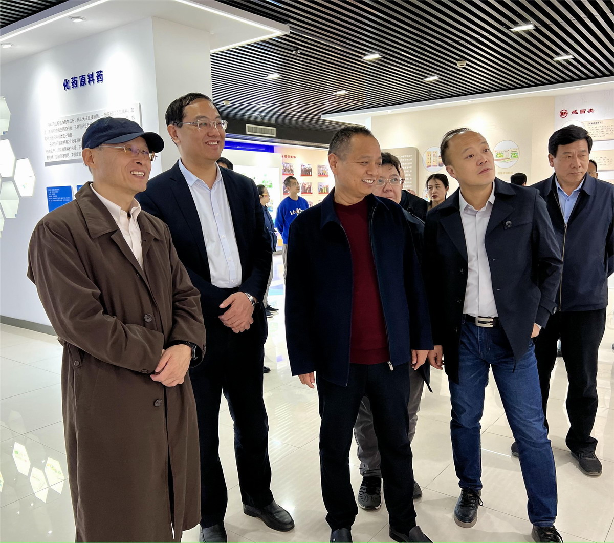 1690766038523481.jpg 2.jpg